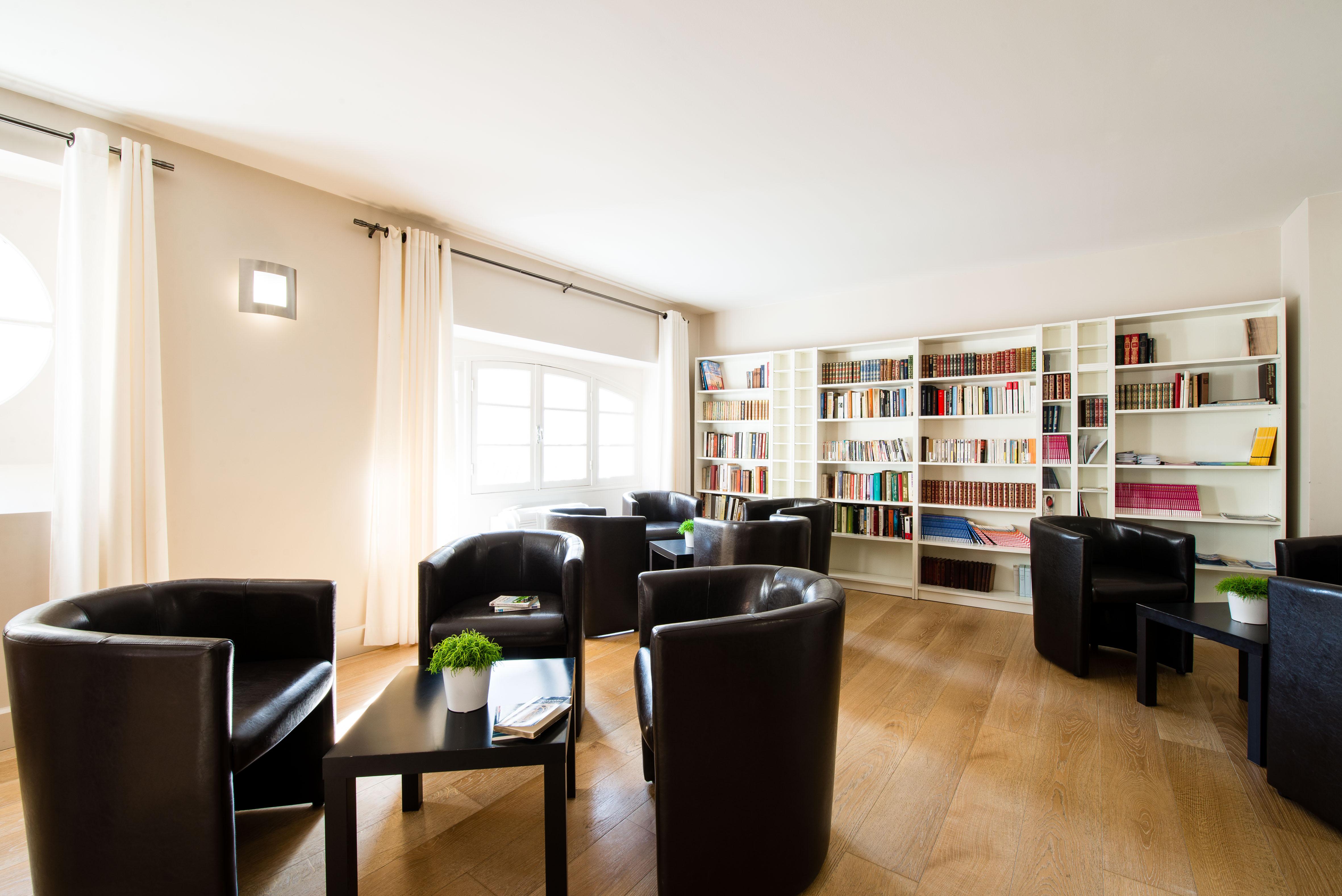 Hotel Atrium Лурд Екстериор снимка